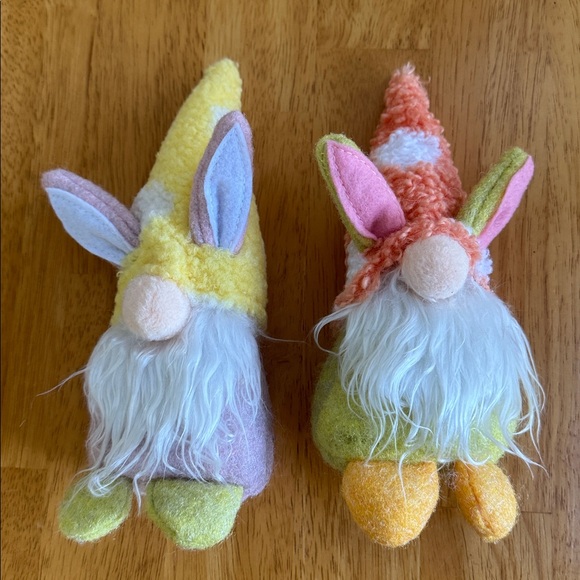 2 Spring Summer Gnomes Decoration Fun Whimsical - Picture 2 of 11